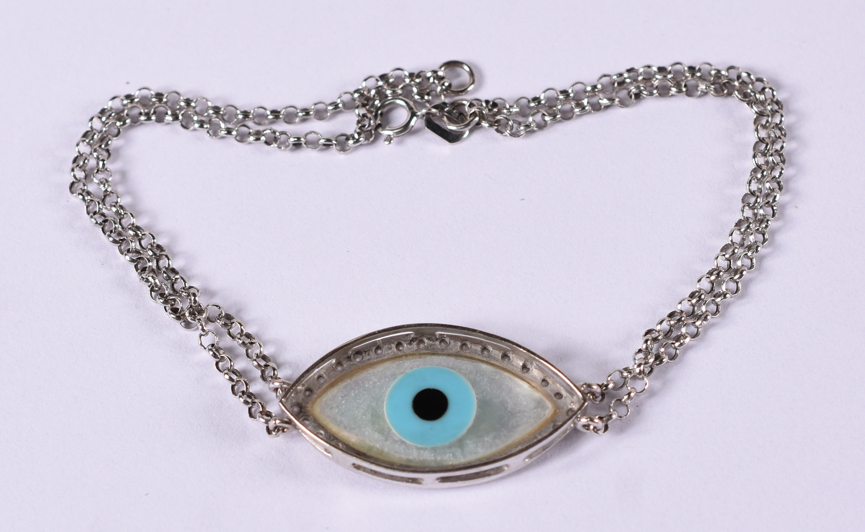 Pulseira de ouro branco 18 k com olho turco e 42 brilhantes . ( Por... - foto 2 de 3