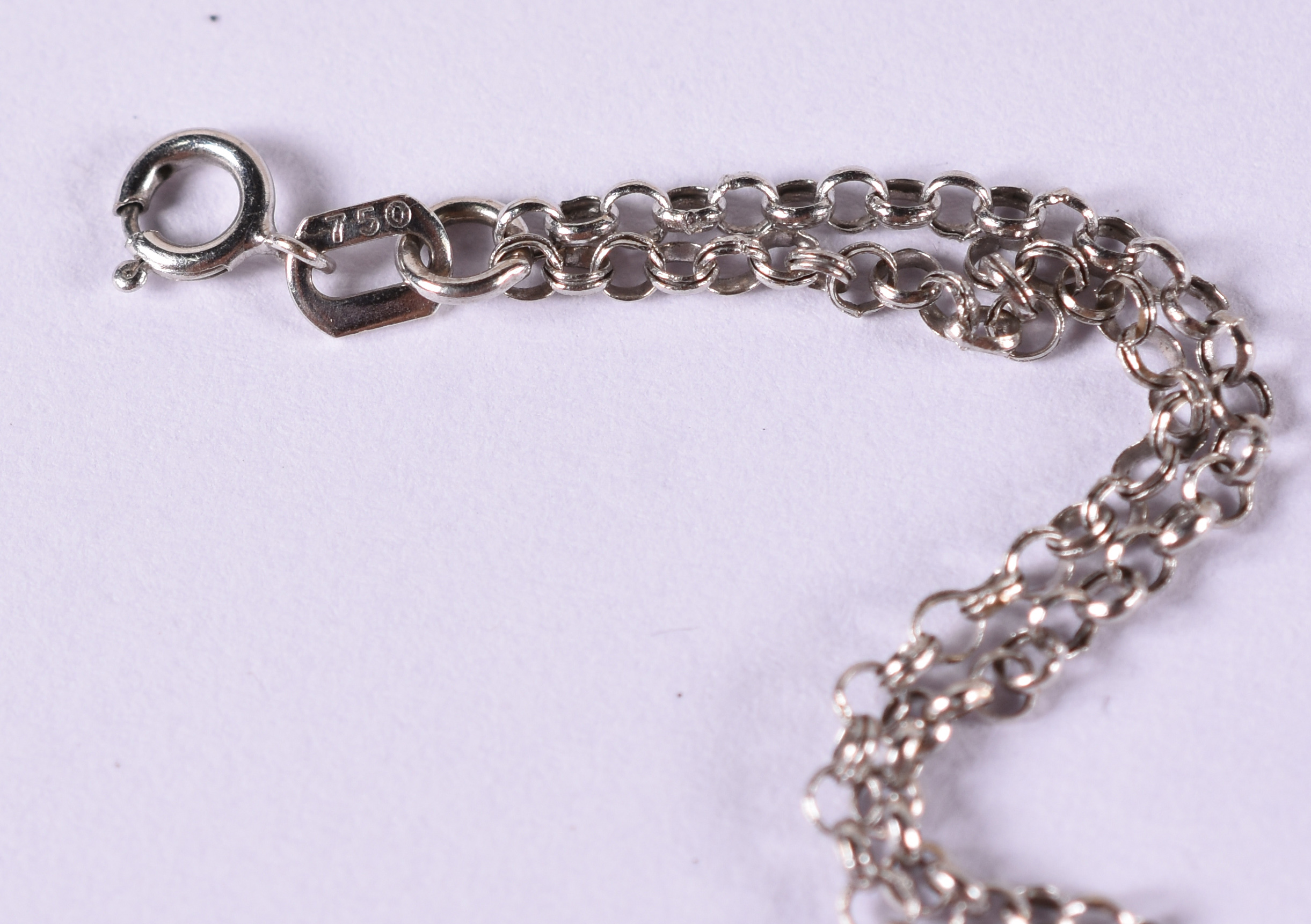 Pulseira de ouro branco 18 k com olho turco e 42 brilhantes . ( Por... - foto 3 de 3