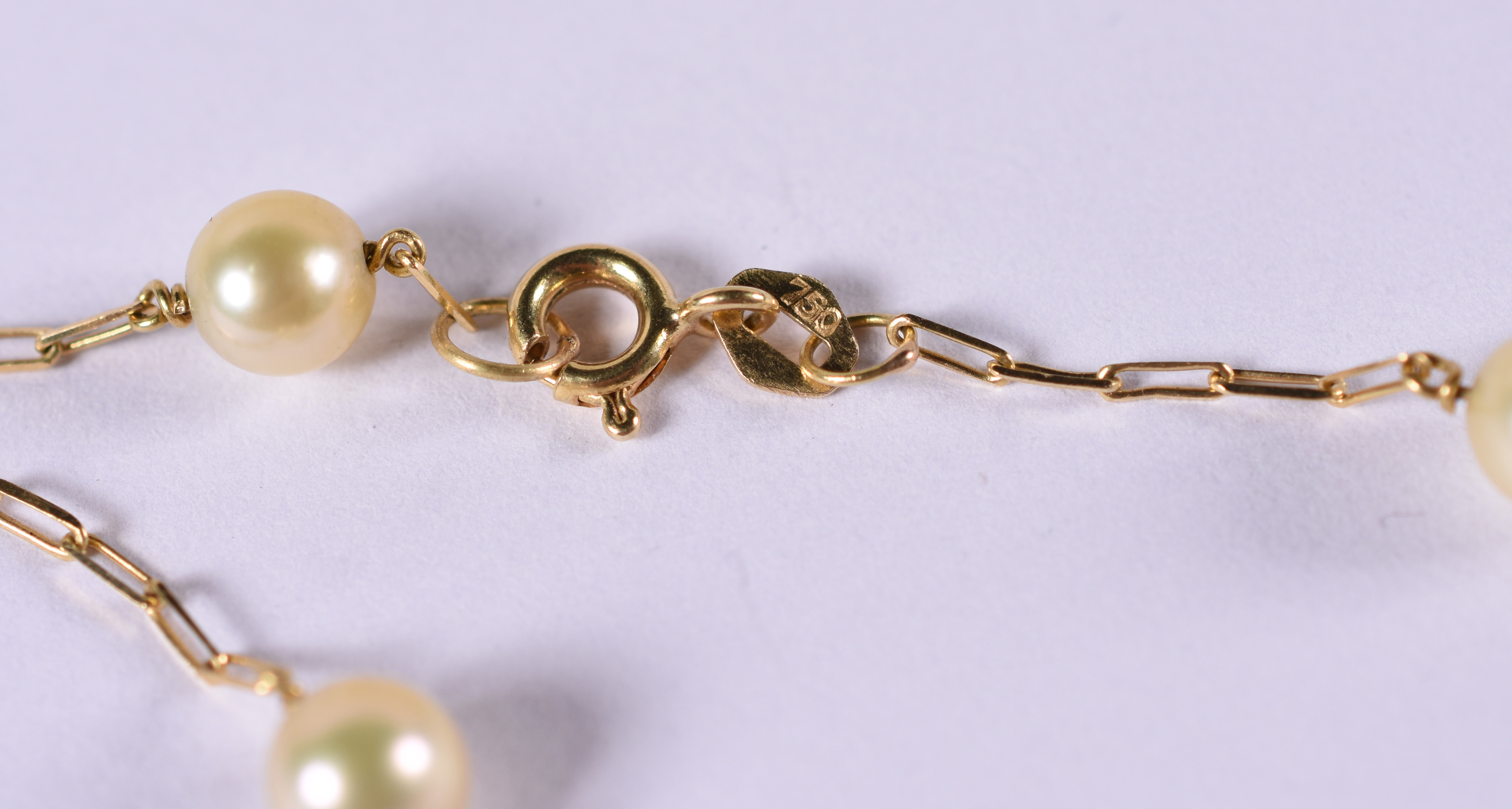 Gargantilha de ouro 18 k e pérolas . ( Por questão de segurança a... - foto 1 de 2