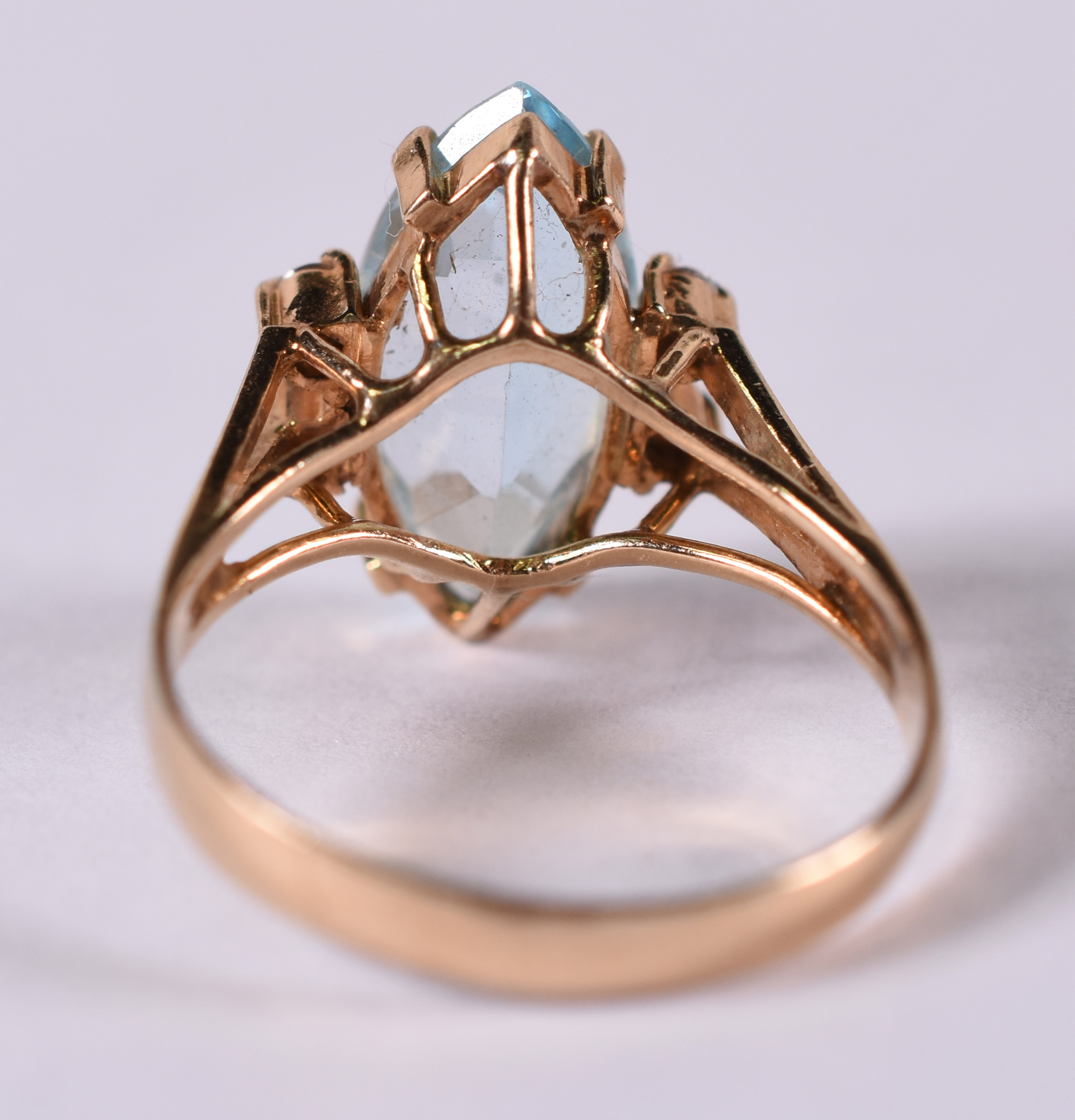 Anel de ouro 18 k amarelo com brilhante e pedra topázio . Aro 15. (... - foto 4 de 4