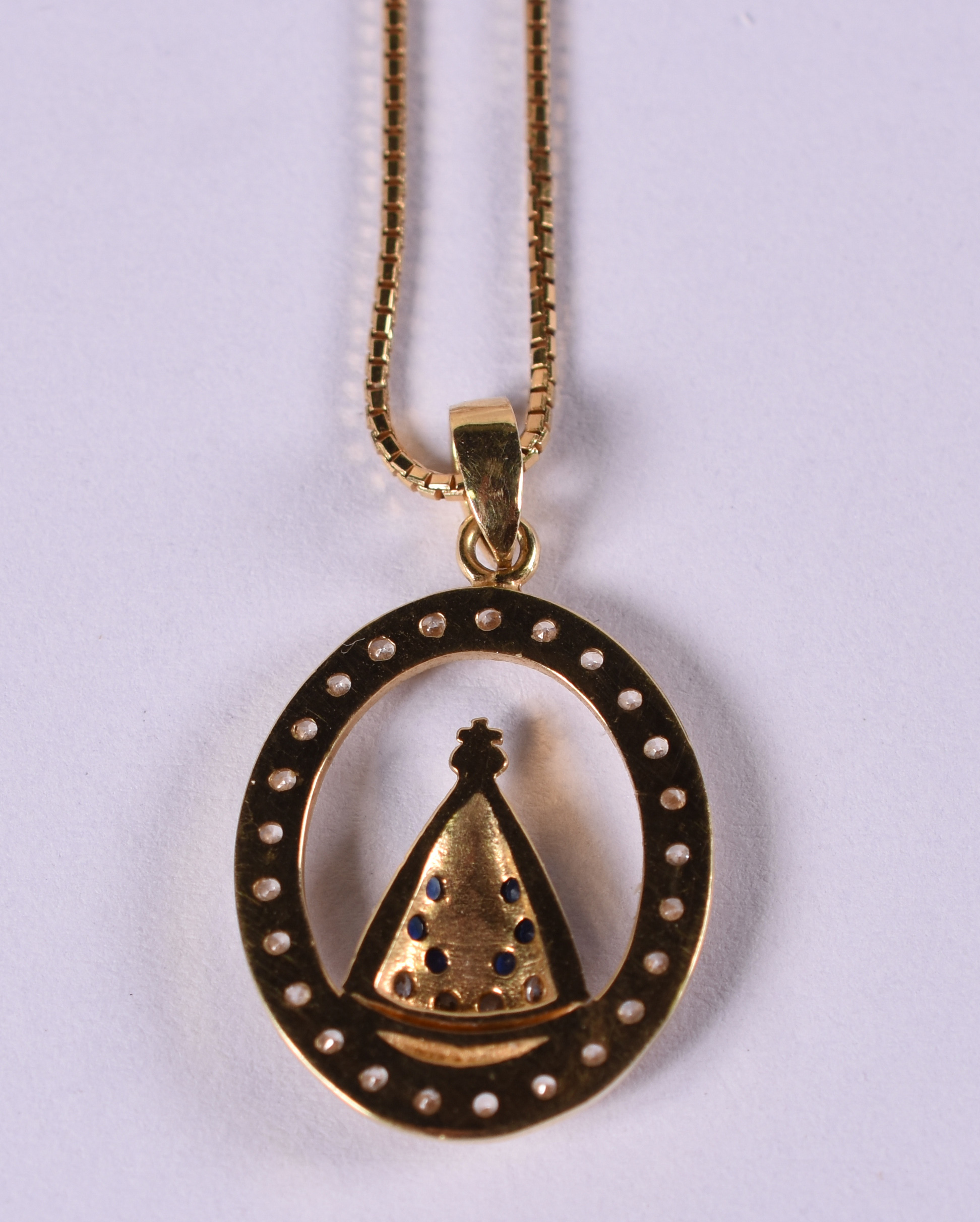 Gargantilha de ouro 18 k amarelo com pingente de N.S. Aparecida . (... - foto 4 de 4