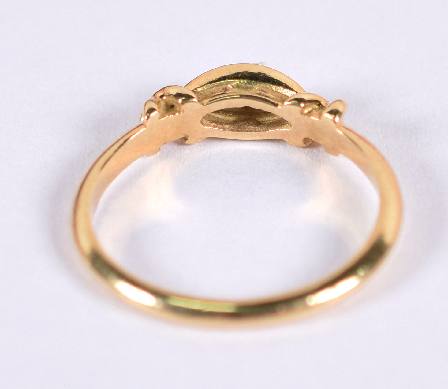 Anel de ouro 18 k e brilhantes Aro 17 ( Por questão de segurança a... - foto 3 de 3