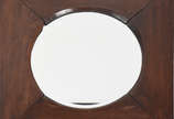 Espelho redondo com moldura de madeira. - Espelho redondo com moldura de madeira.