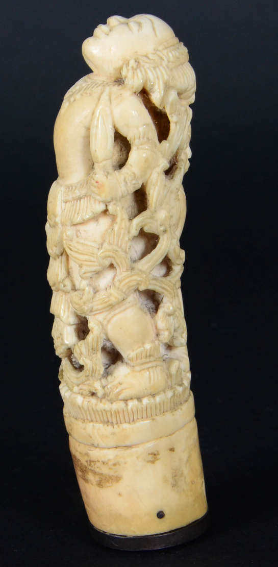 Sinete anglo – indiano – Marfim esculturado e vasado em figuras... - foto 2 de 5