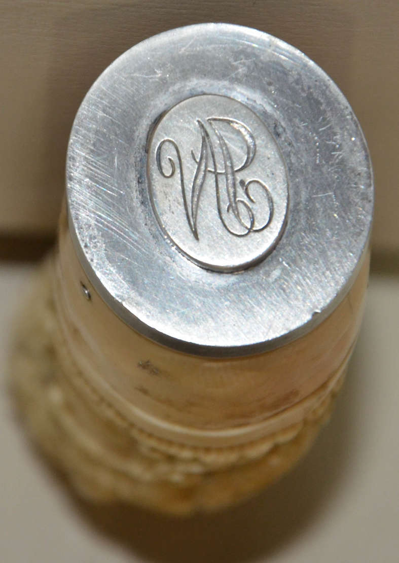Sinete anglo – indiano – Marfim esculturado e vasado em figuras... - foto 5 de 5