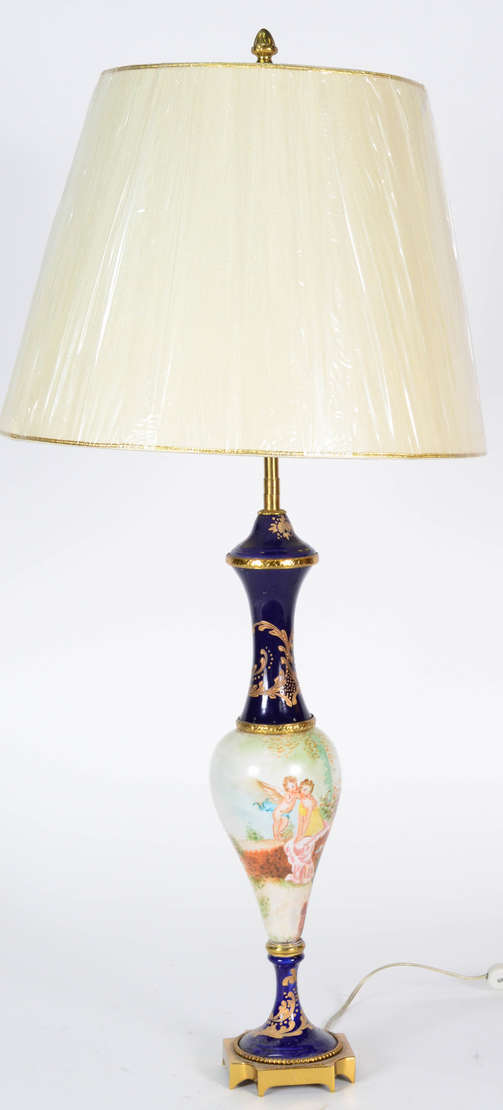 Abajur – Porcelana de Sèvres – Decoração em azul cobalto e ouro com... - foto 1 de 4
