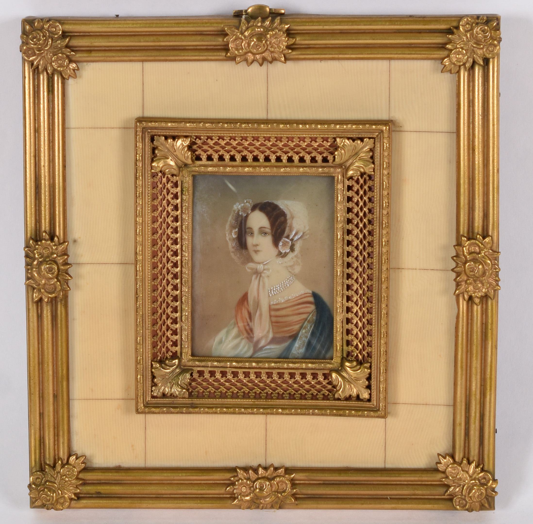Antiga miniatura em marfim e bronze ormulu, pintura sobre placa de... - foto 1 de 2