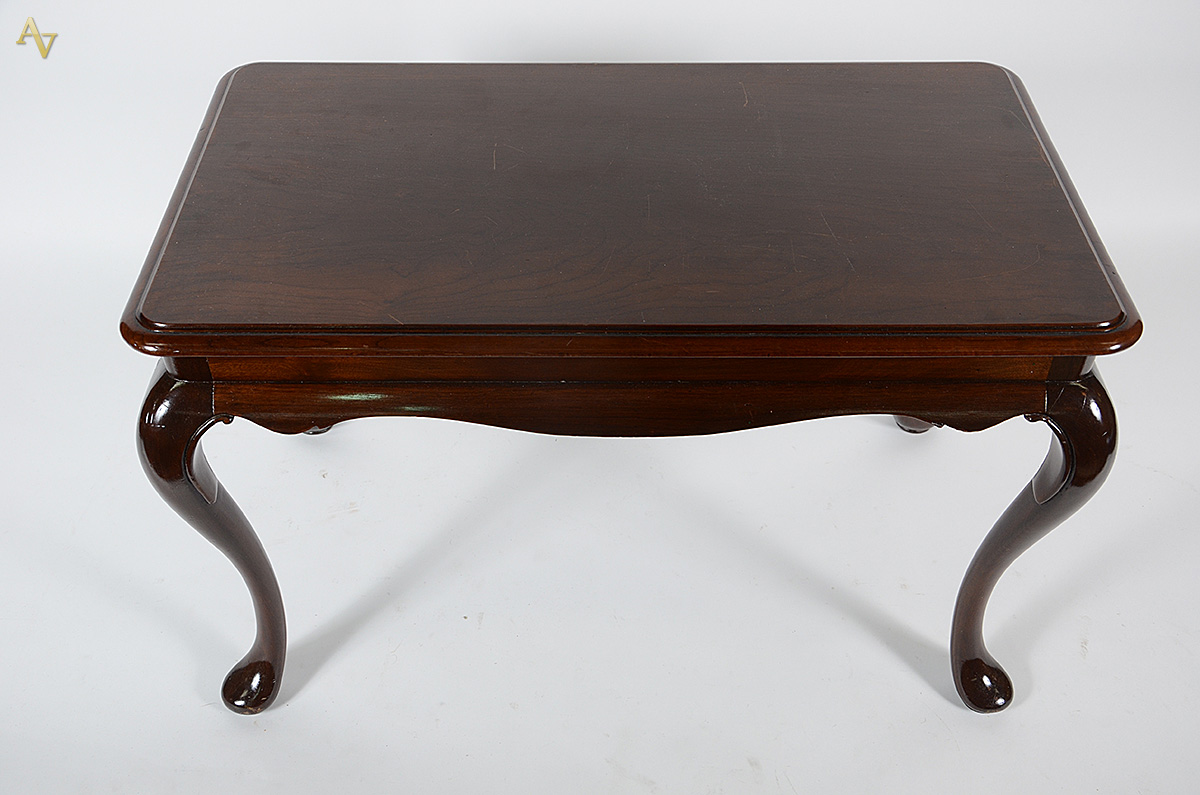 Mesa de centro de madeira nobre estilo chipendale. Medidas 0,80 x... - foto 2 de 3