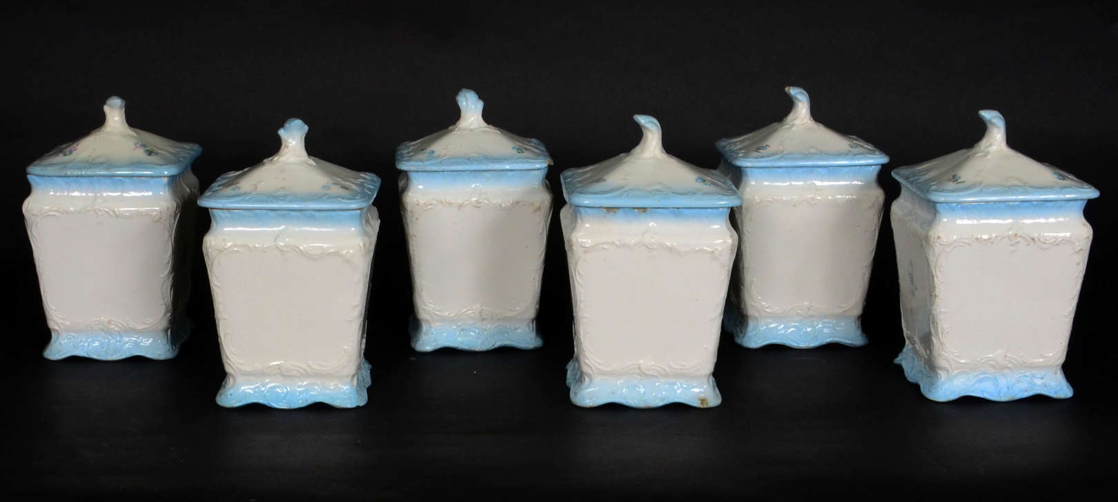 Condimenteiras – Conjunto de seis porta-alimentos com tampa – Faianca... - foto 2 de 5