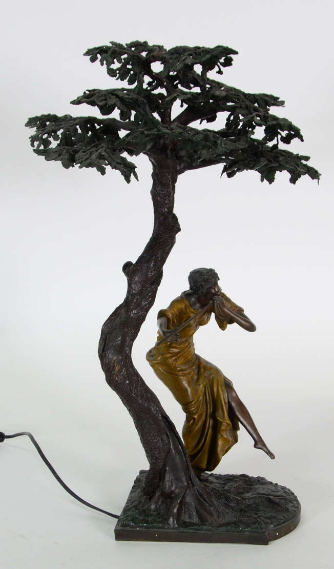 Luminária – “Flautista sob árvore” – Escultura – Bronze austríaco... - foto 3 de 5