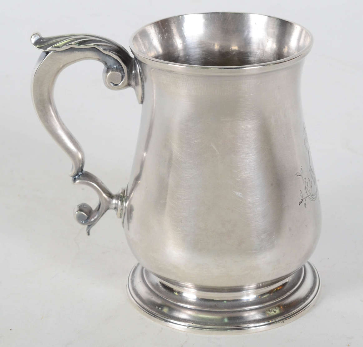 Mug Guilherme IV– (caneca) – Prata inglesa, contaste de Londres de... - foto 1 de 4
