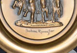 Dois pratos de bronze River Shore Ltd. de coleç... - Dois pratos de bronze River Shore Ltd. de coleções limitadas, sendo: &#34;Frederic Reminton&#39;s - The Bronco Buster&#34; (primeira edição - no...