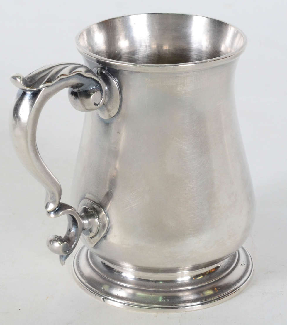 Mug Guilherme IV– (caneca) – Prata inglesa, contaste de Londres de... - foto 3 de 4