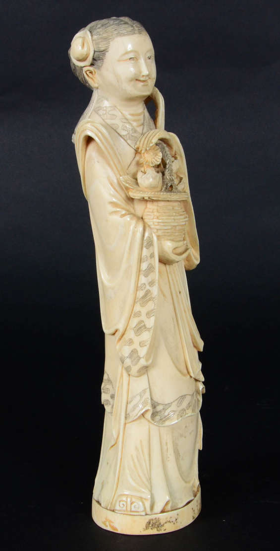Dama chinesa – Escultura em marfim asiático representando figura... - foto 3 de 3