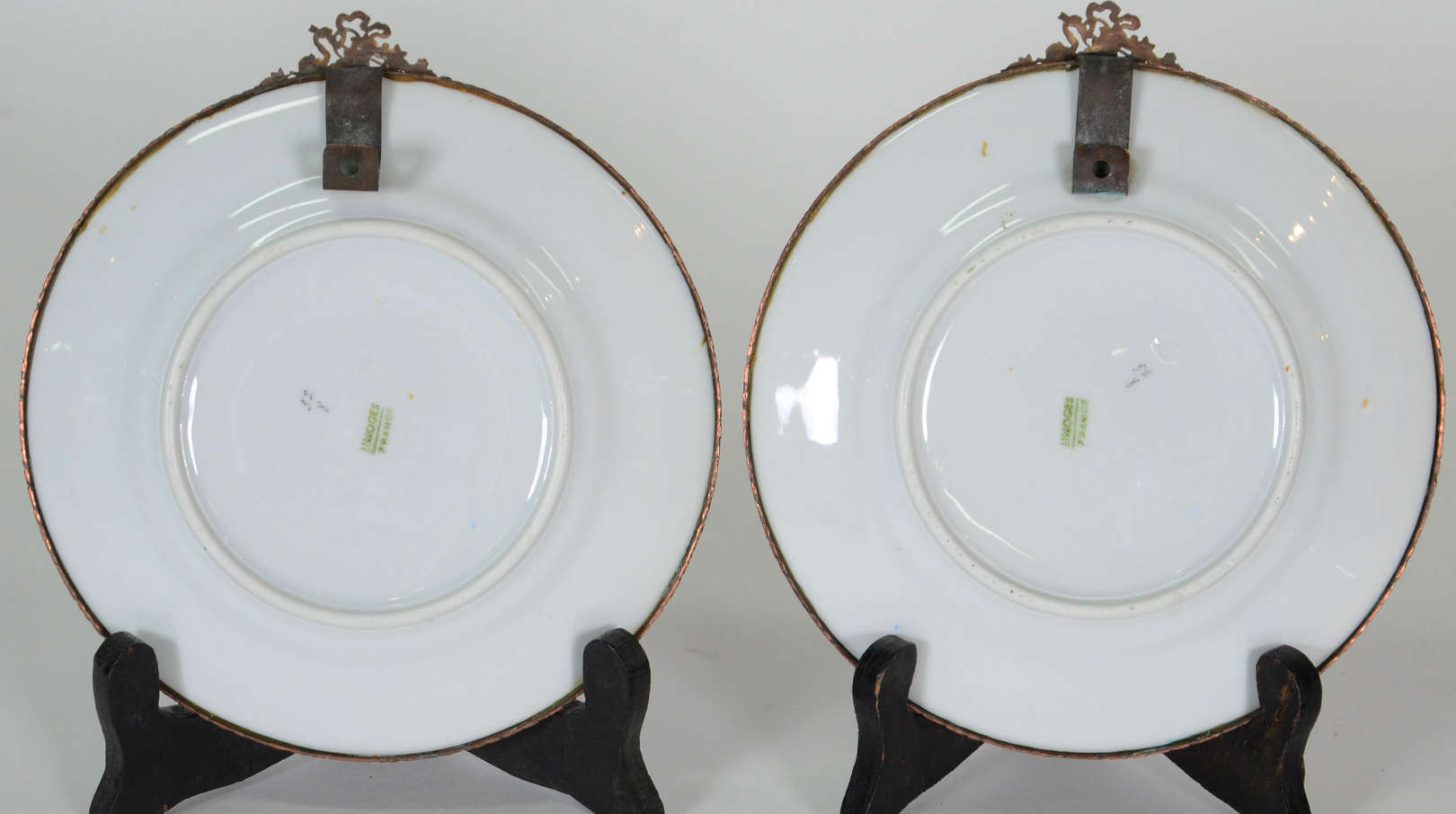 Par de Pratos Decorativos – Porcelana de Limòges , Decoração floral... - foto 2 de 2