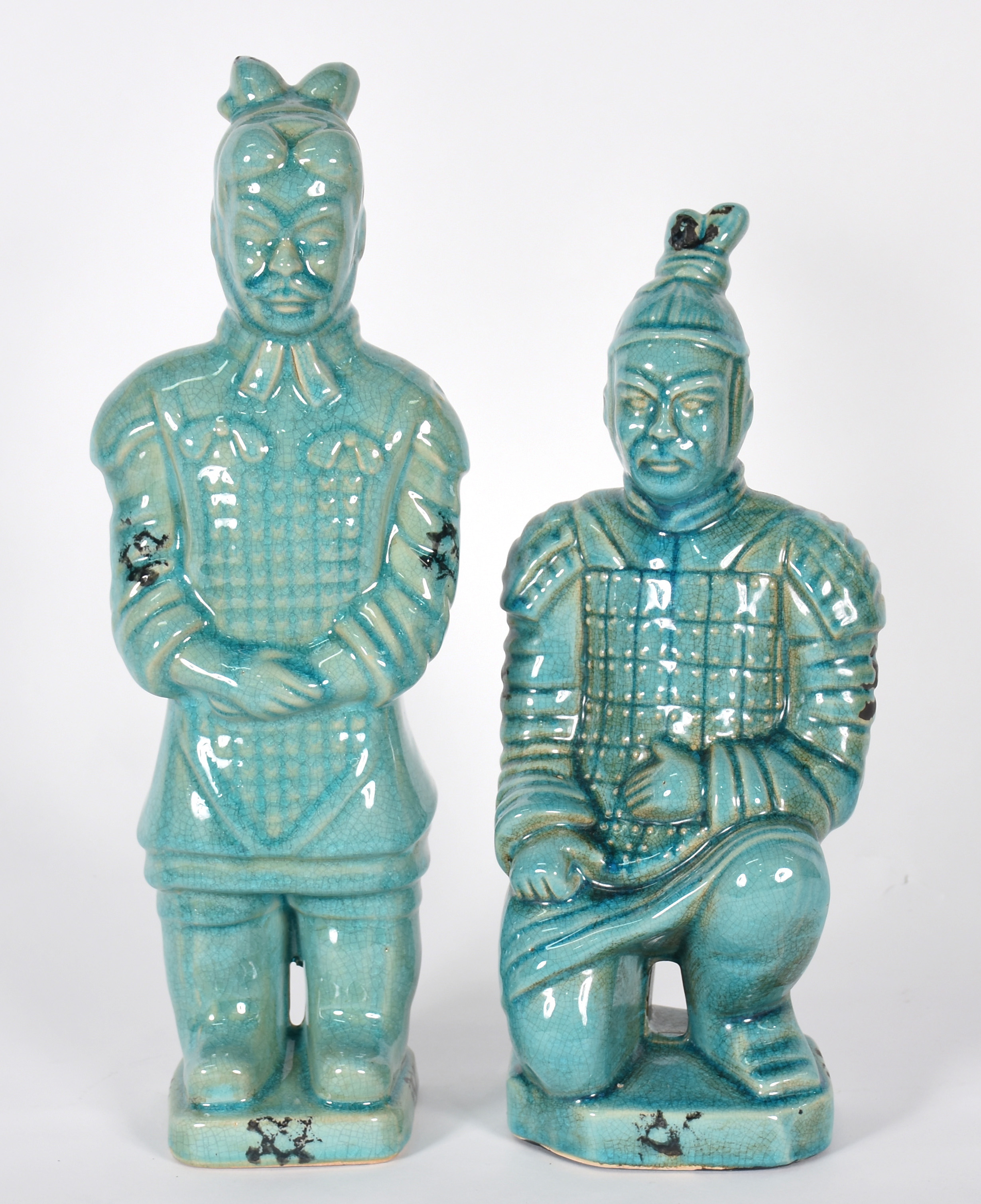 Dois dignatários orientais de porcelana . - foto 1 de 4