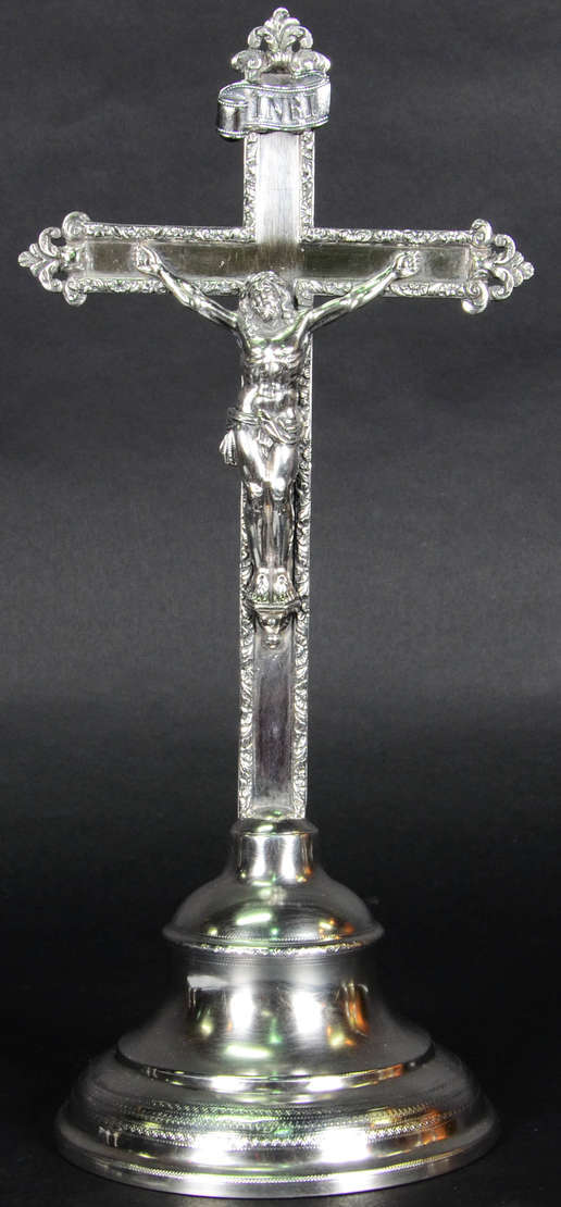Crucifixo D. Maria – Prata colonial brasileira – Imagem do Cristo e... - foto 1 de 4