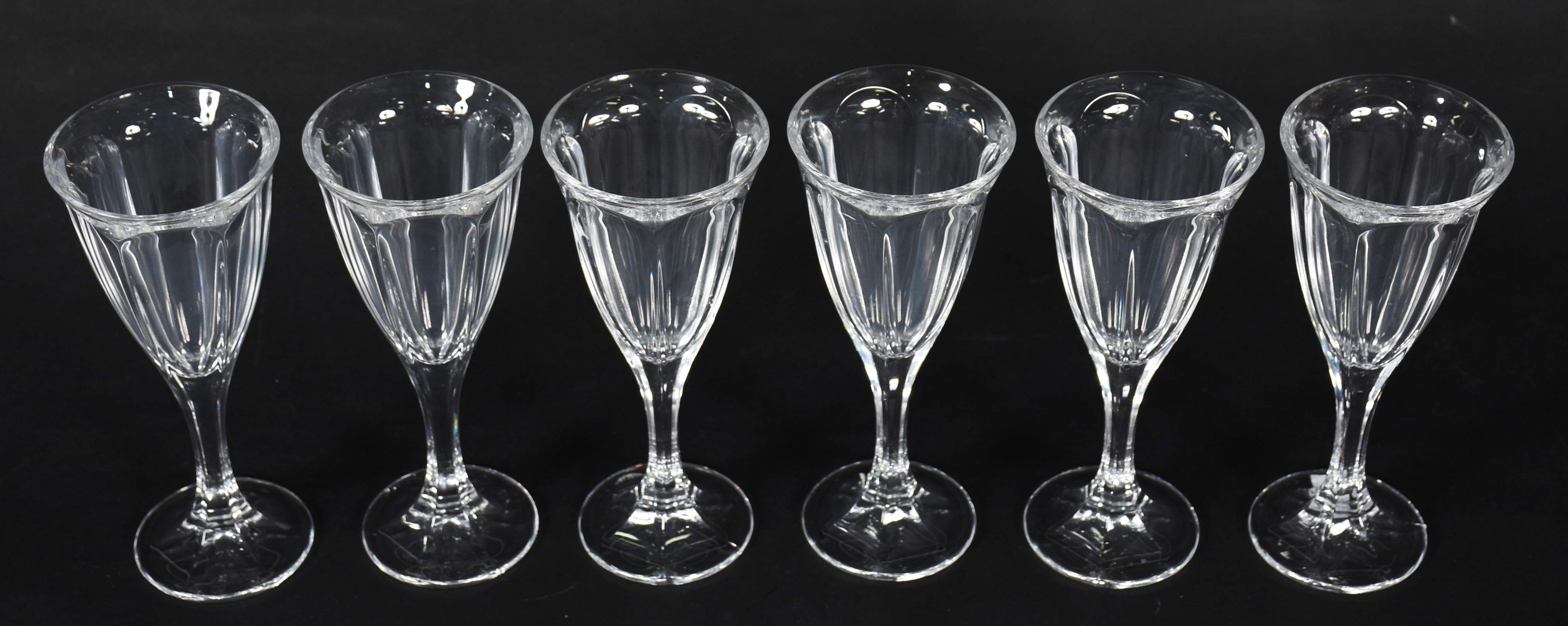 Seis taças de cristal da Bohemia 245 ml - foto 3 de 3