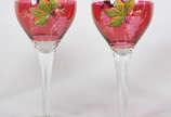 Licoreira  com 5 cálices  , decorada com cachos... - Licoreira  com 5 cálices  , decorada com cachos de uva .
