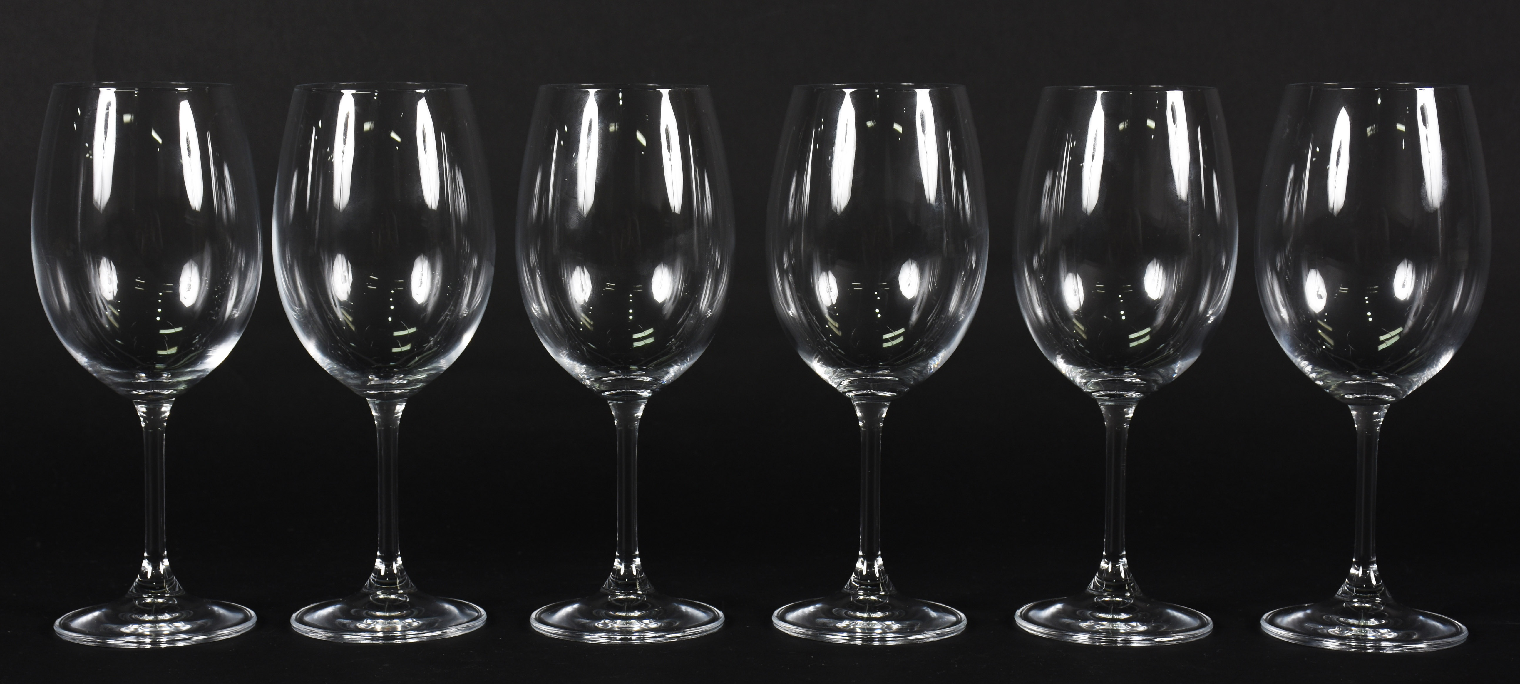 Seis taças de vinho branco de cristal da Bohemia 430 ml - foto 1 de 3