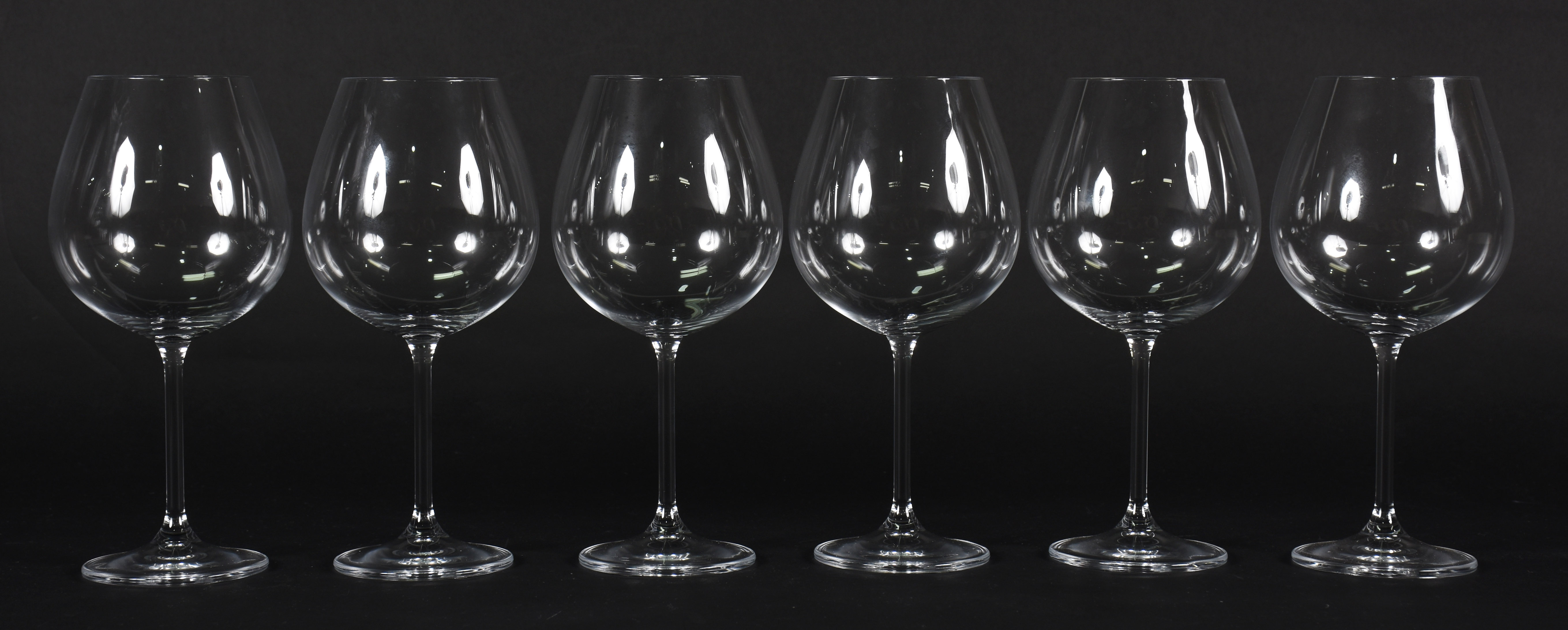 Seis taças de cristal da bohemia para vinho 650 ml - foto 1 de 3