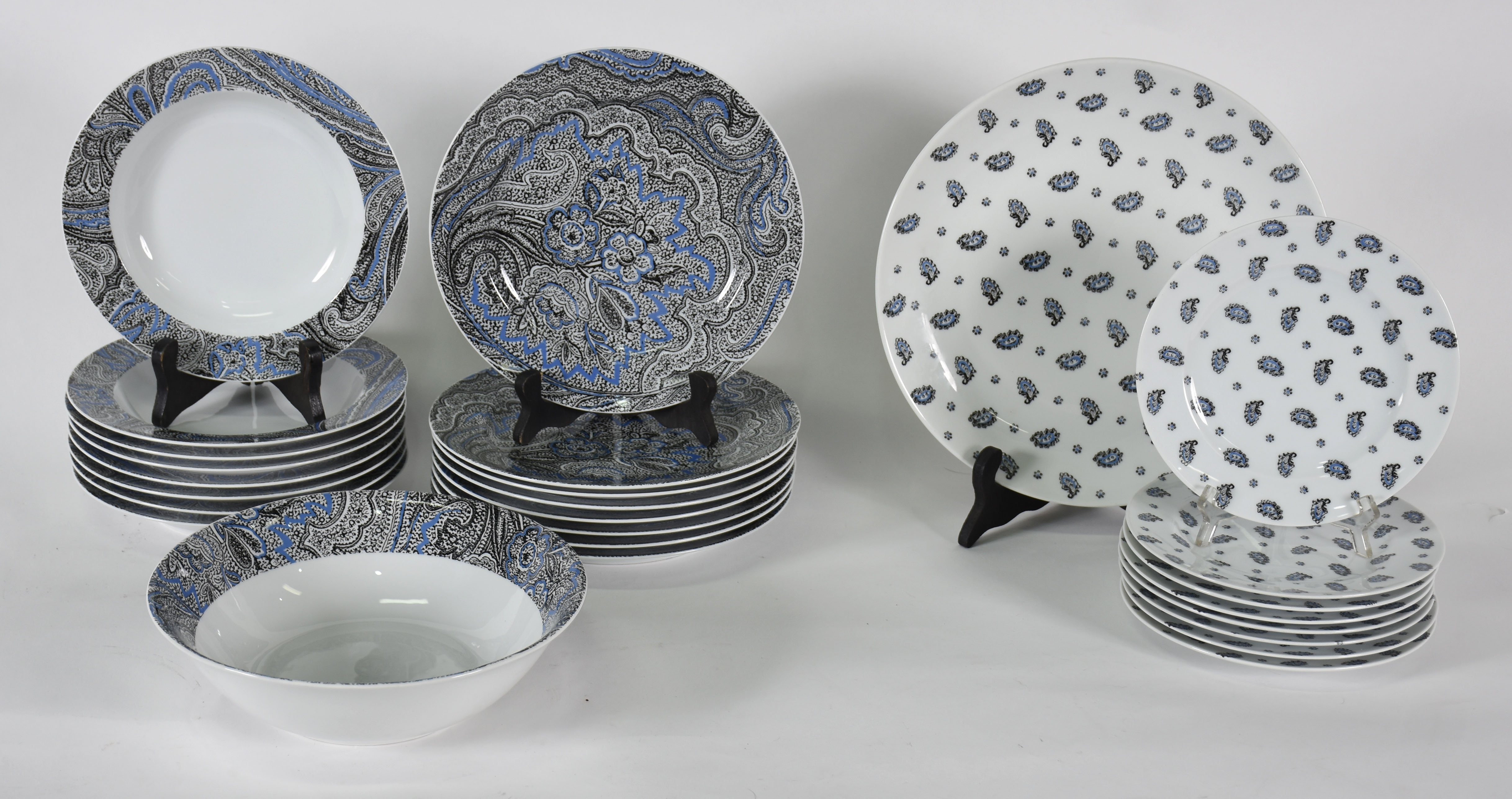 Aparelho de jantar de porcelana Alemã Kirchenlamitz , decoração em... - foto 1 de 6
