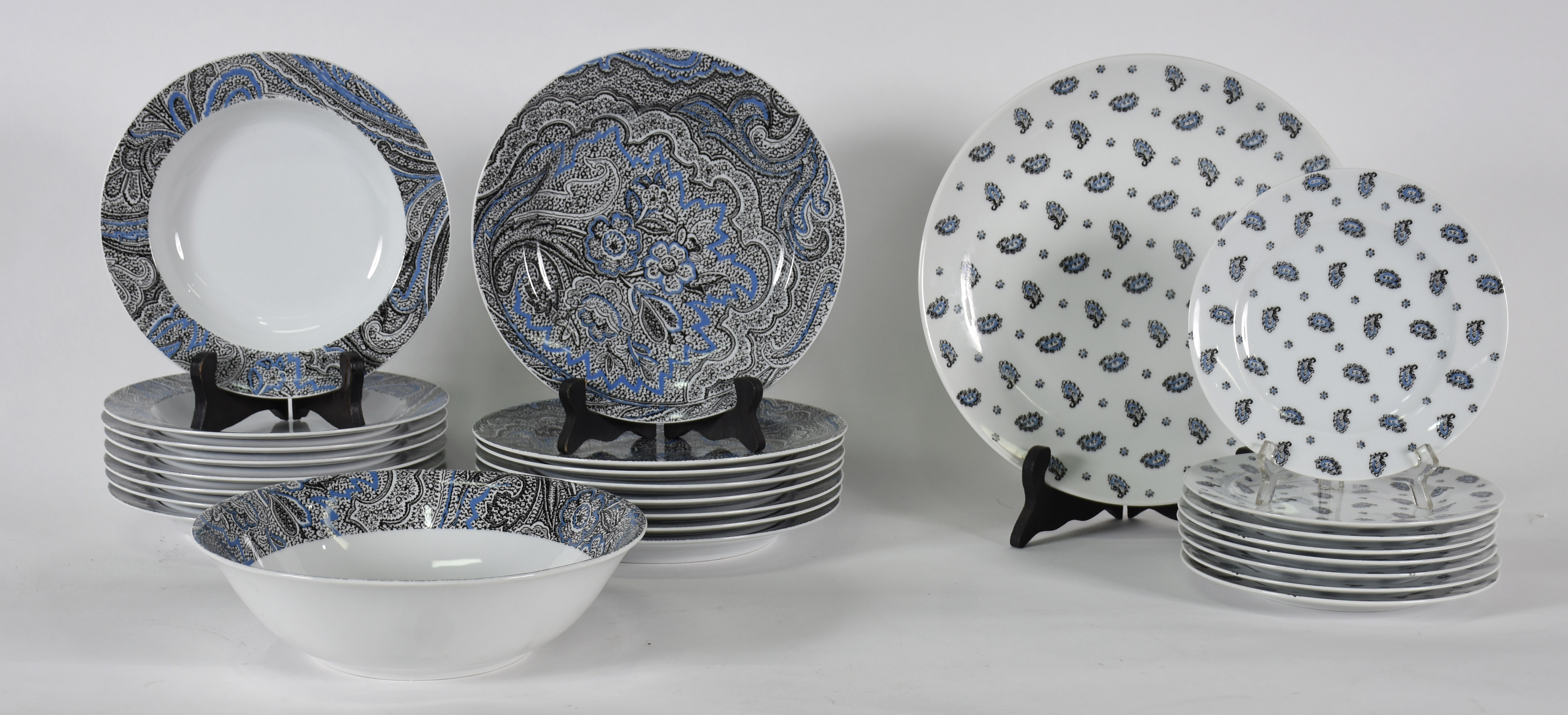 Aparelho de jantar de porcelana Alemã Kirchenlamitz , decoração em... - foto 2 de 6