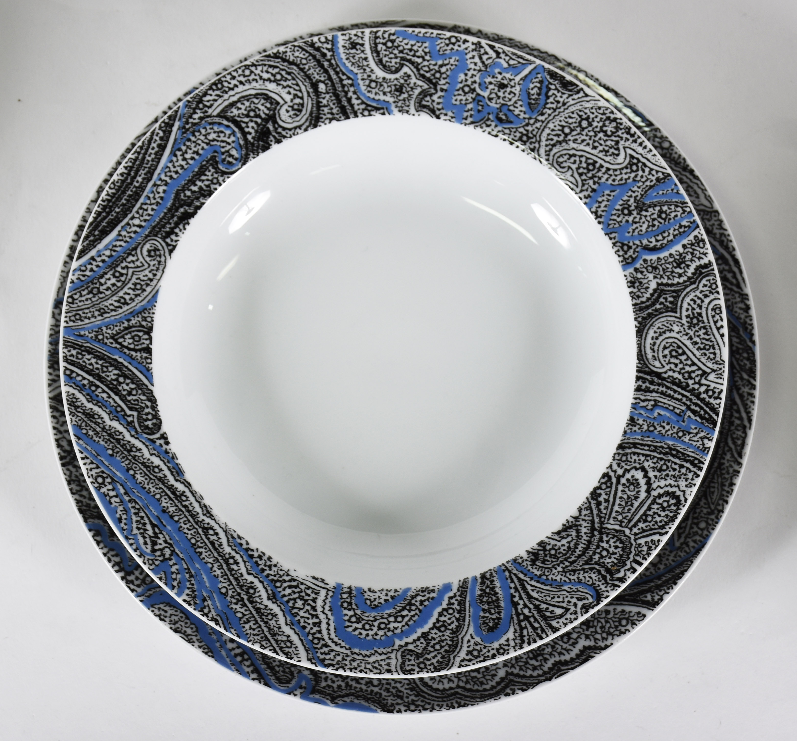 Aparelho de jantar de porcelana Alemã Kirchenlamitz , decoração em... - foto 3 de 6