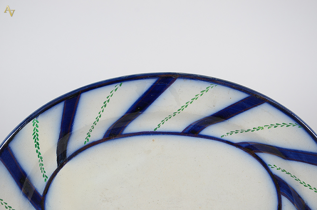 Travessa de faiança nas cores azul e branco (verniz soltando) Medidas... - foto 2 de 2