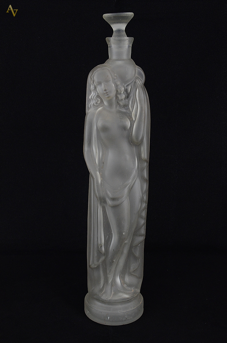 Garrafa de vidro em forma de mulher. Altura 37 cm. - foto 1 de 2