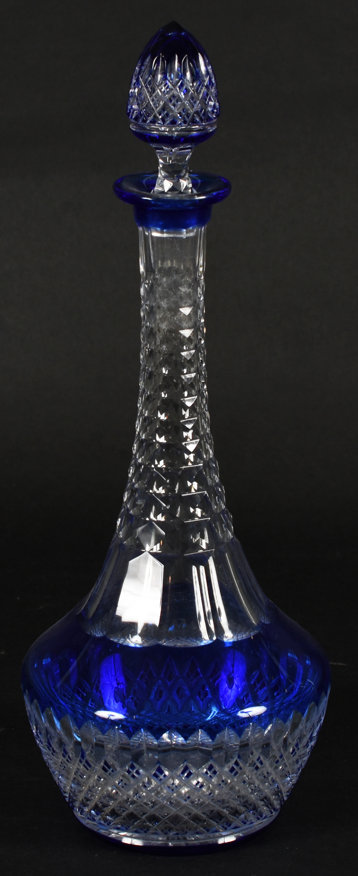 Garrafa/ licoreiro – Cristal Baccarat – Decoração lapidada em tons... - foto 1 de 2