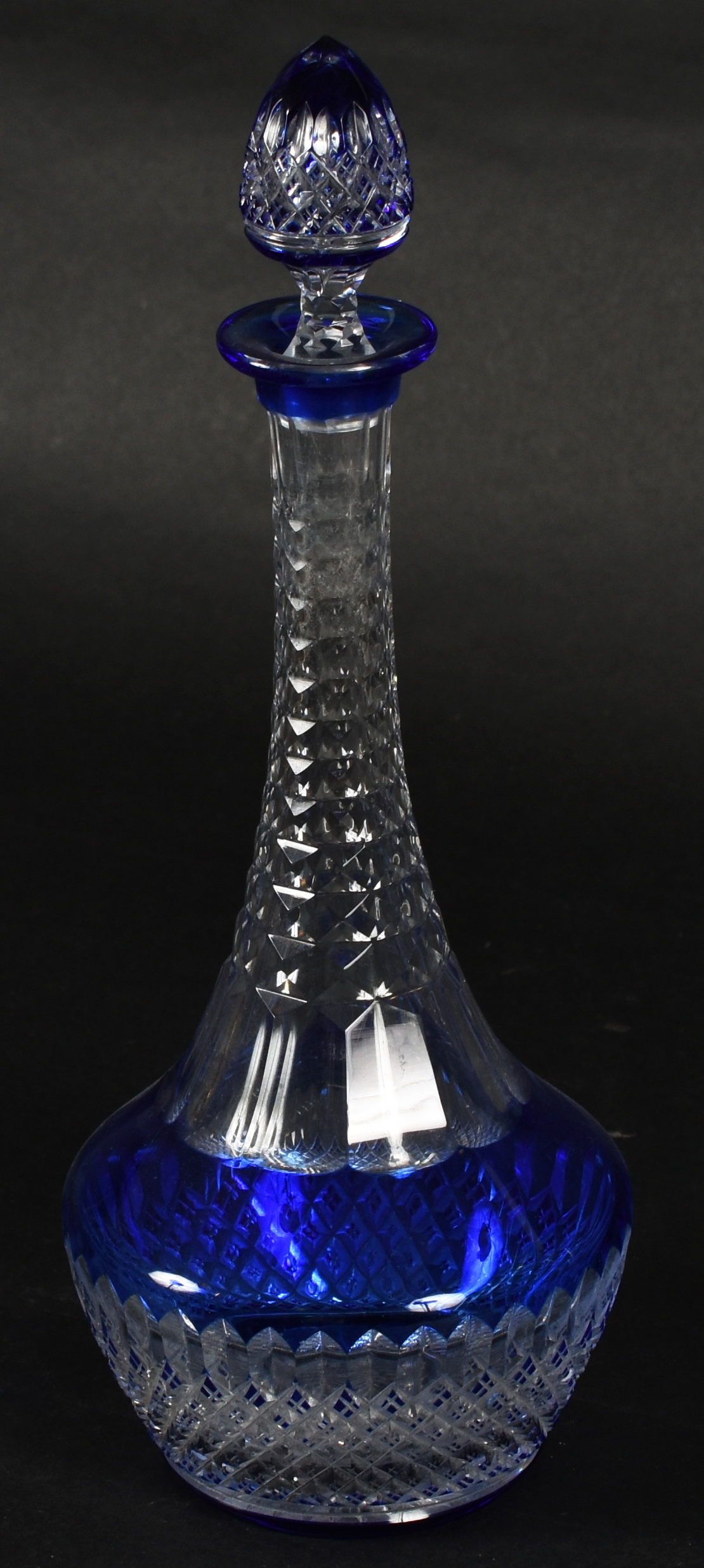 Garrafa/ licoreiro – Cristal Baccarat – Decoração lapidada em tons... - foto 2 de 2