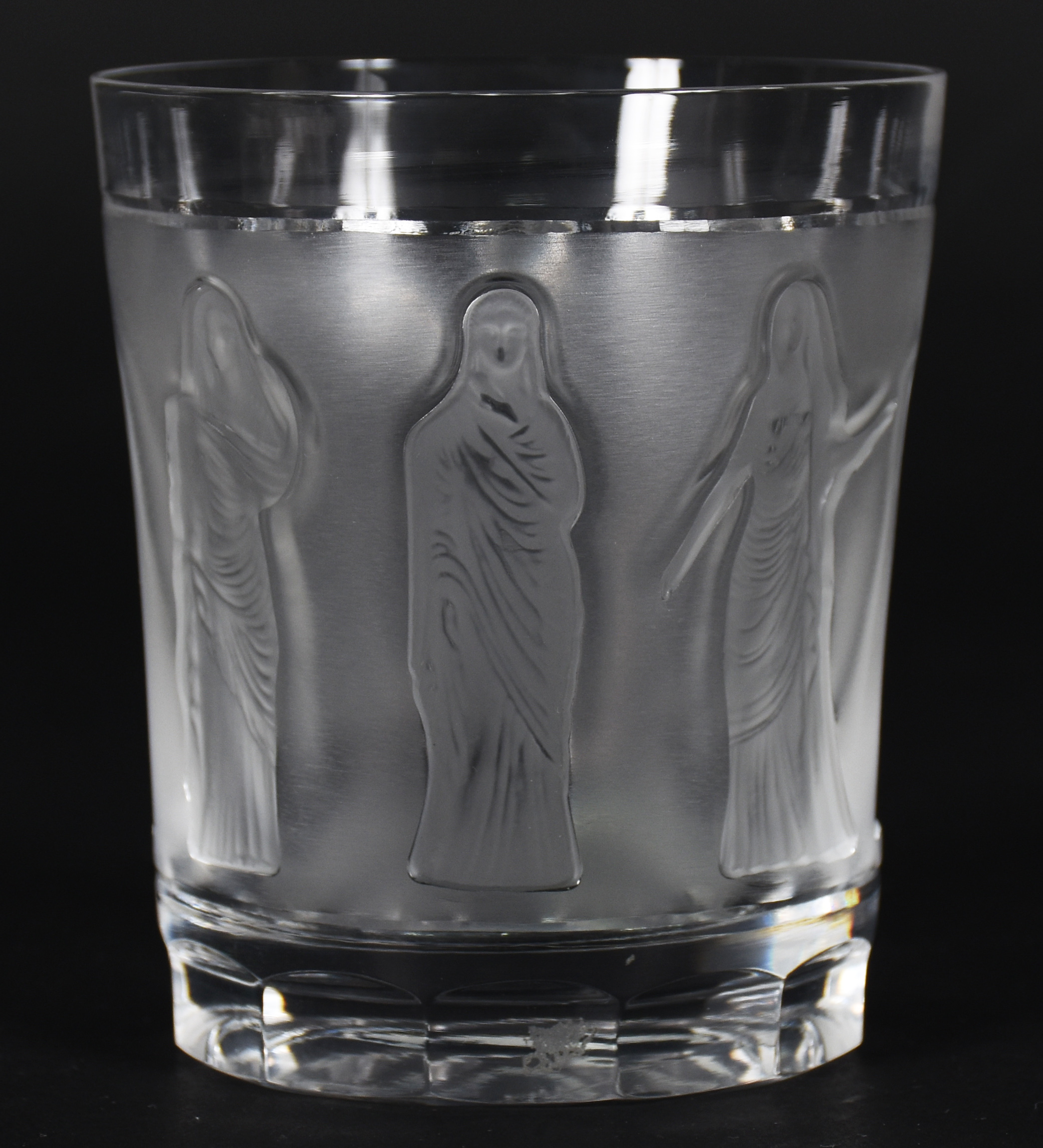 LALIQUE - Copo/Lapiseira de cristal frances com figuras em relevo... - foto 1 de 4