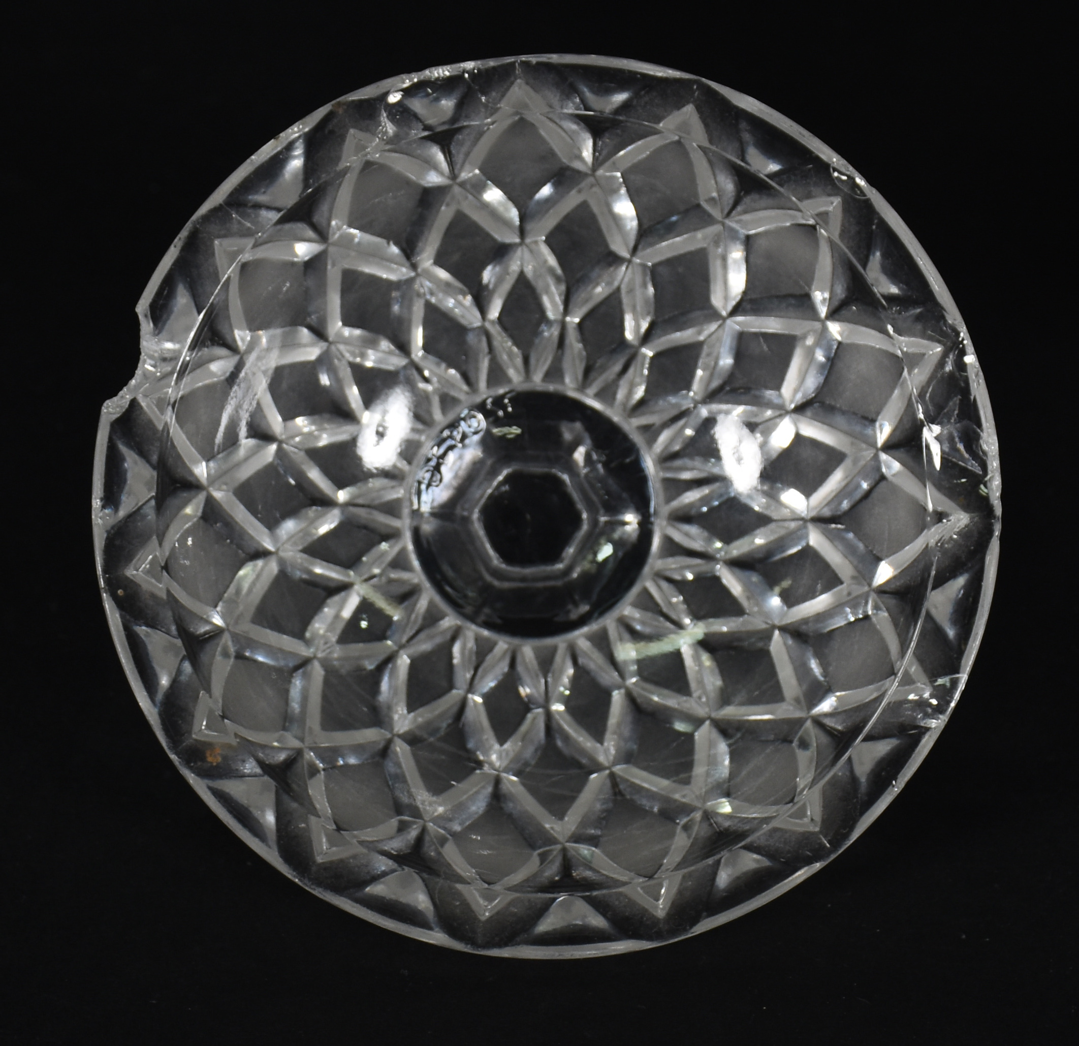 BACCARAT - Compoteira de cristal frances, assinada em relevo (... - foto 3 de 4