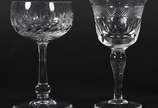 Conjunto  com diversas taças de cristal , 7 par... - Conjunto  com diversas taças de cristal , 7 para 
 licor e 12 para  vinho do Porto  ( 2 bicados )  . Total 19 peças.