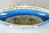 Azeitoneira monogramada – Serviço do rei Louis ... - Azeitoneira monogramada – Serviço do rei Louis Philippe – Porcelana de Sèvres, fabricada para o Chateau des Tuilleries – Decoração com monograma...