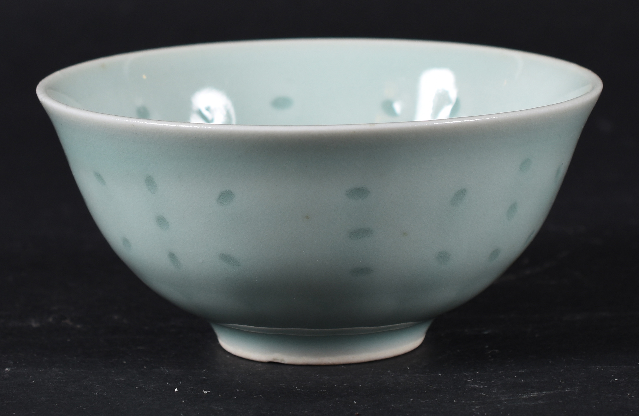 Bowl Celadon – Pequena tigela – Porcelana chinesa – Decoração “bago... - foto 1 de 3