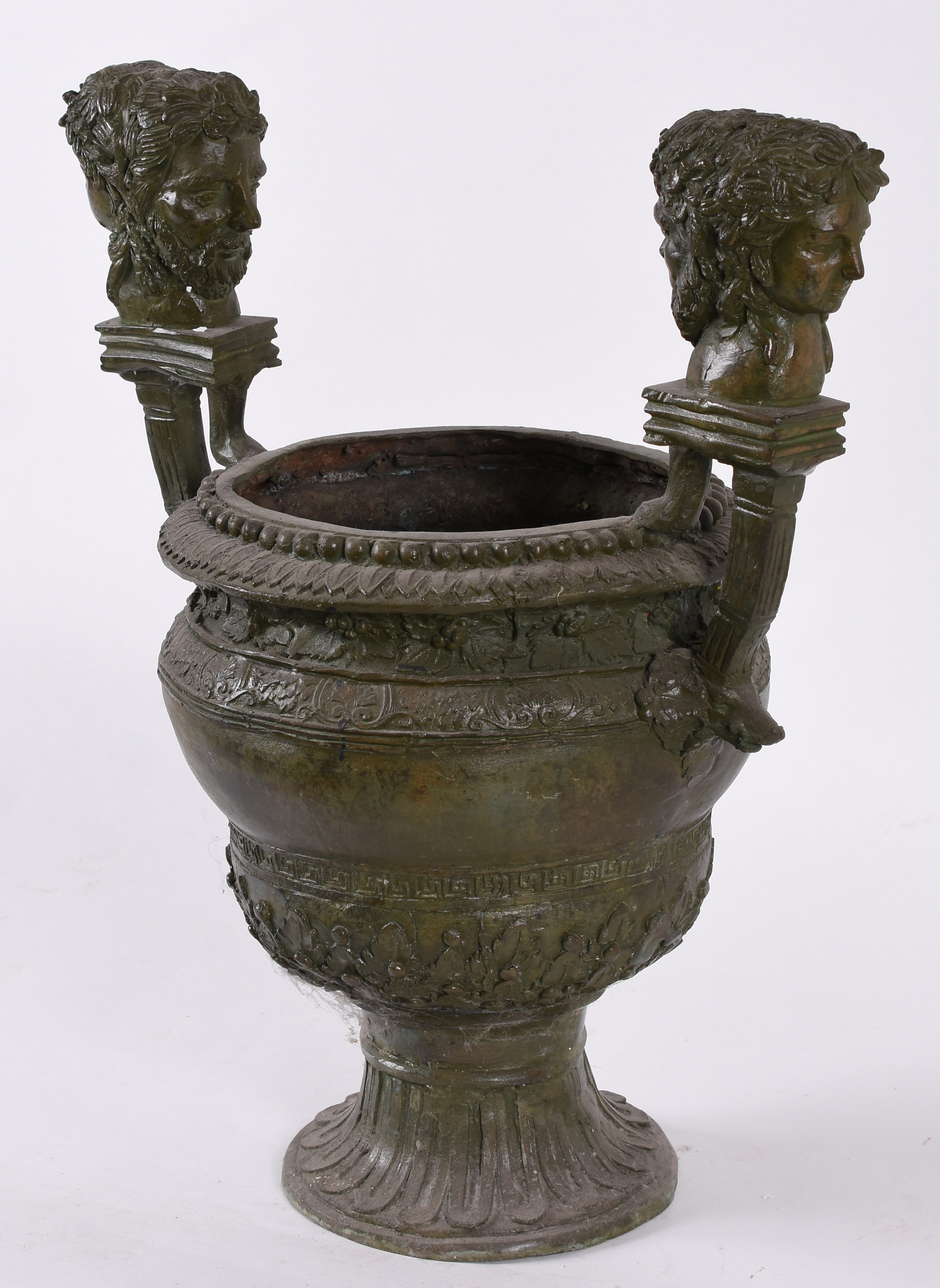“Cache – pot”- Bronze neo clássico – Decoração com motivos da... - foto 2 de 2