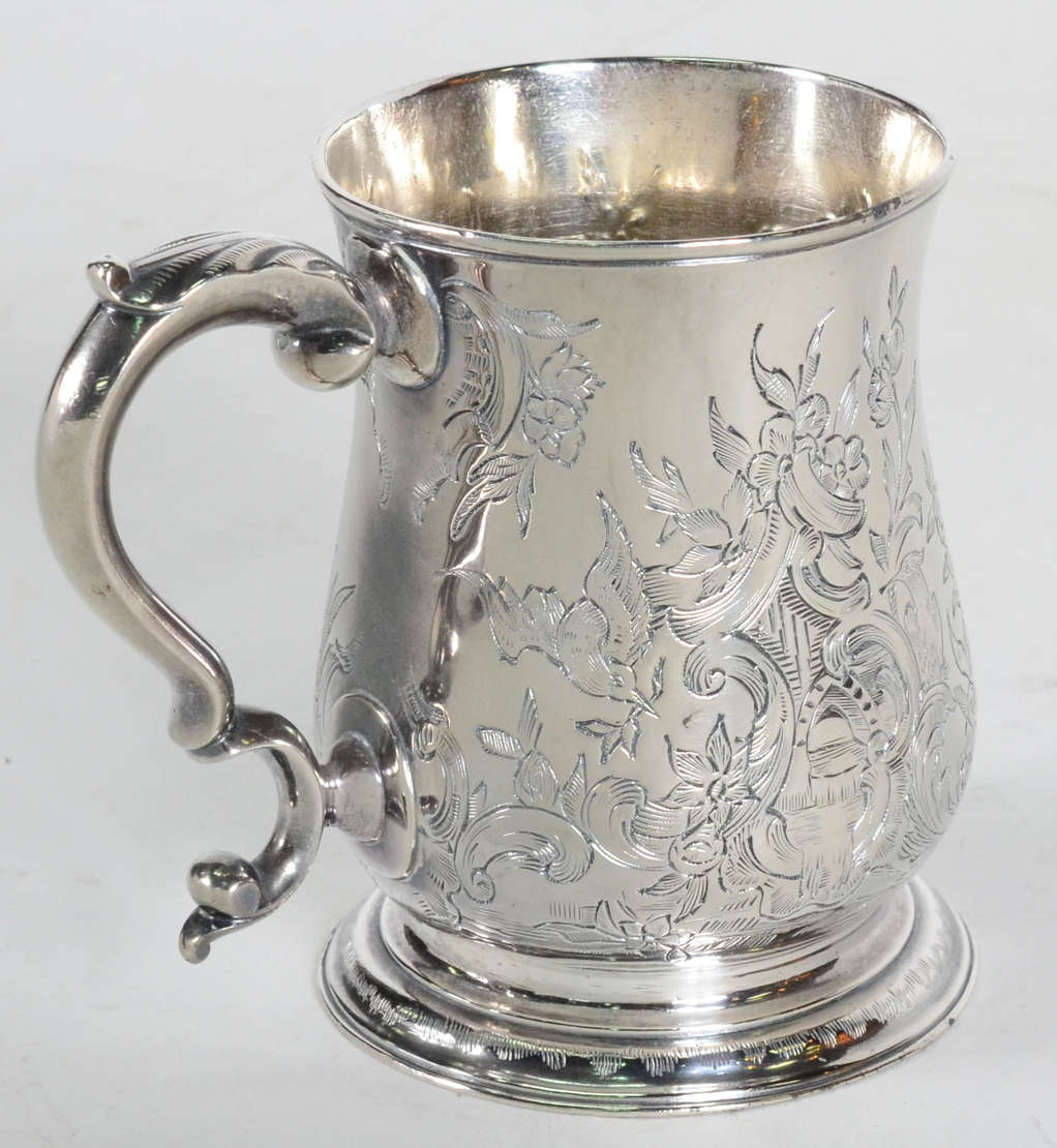 Mug (caneca) – Prata inglesa, contraste de Londres. Prata Mary... - foto 3 de 4