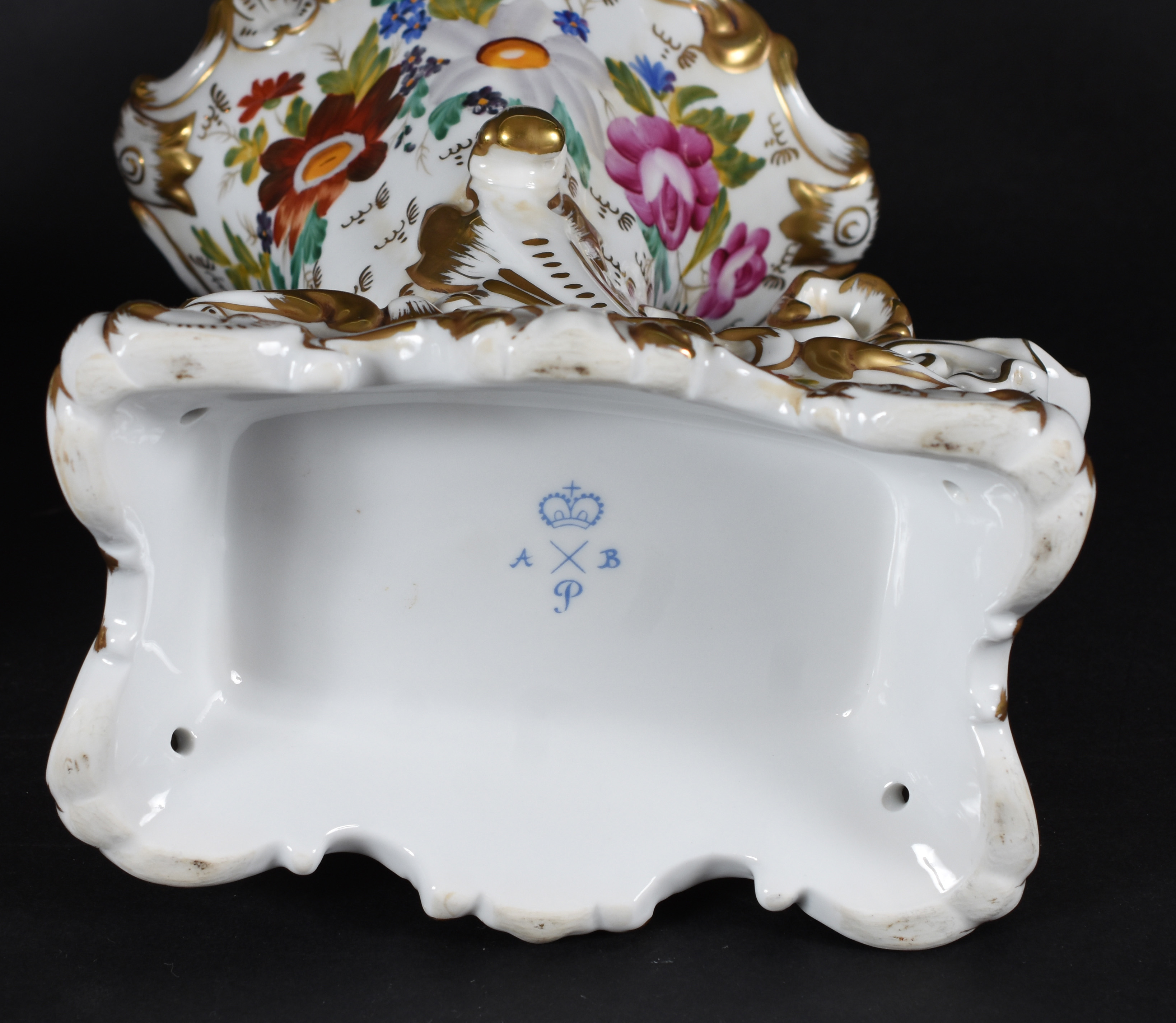 Par de vasos – Porcelana francesa sem marca, no estilo “Velho Paris”... - foto 4 de 4