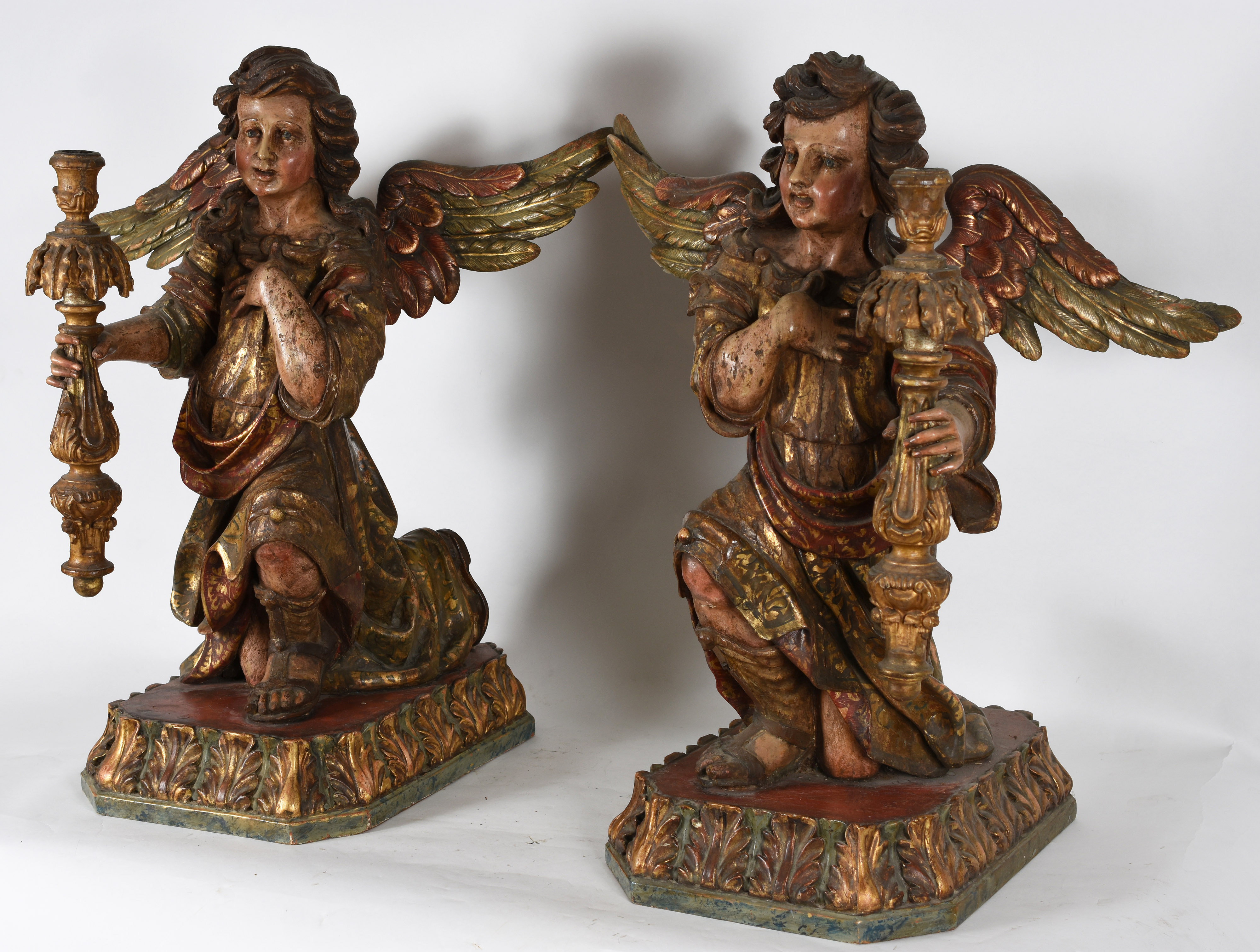 Arte Sacra – Par de “Anjos Tocheiros” barrocos – Madeira esculpida... - foto 4 de 6