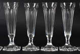 Conjunto de copos – Cristal Baccarat, modelo d’... - Conjunto de copos – Cristal Baccarat, modelo d’Harcourt – 12 flutes, com pé sextavado,  (4 com bicado na borda e 8 perfeitas) 
França – Século XX.
