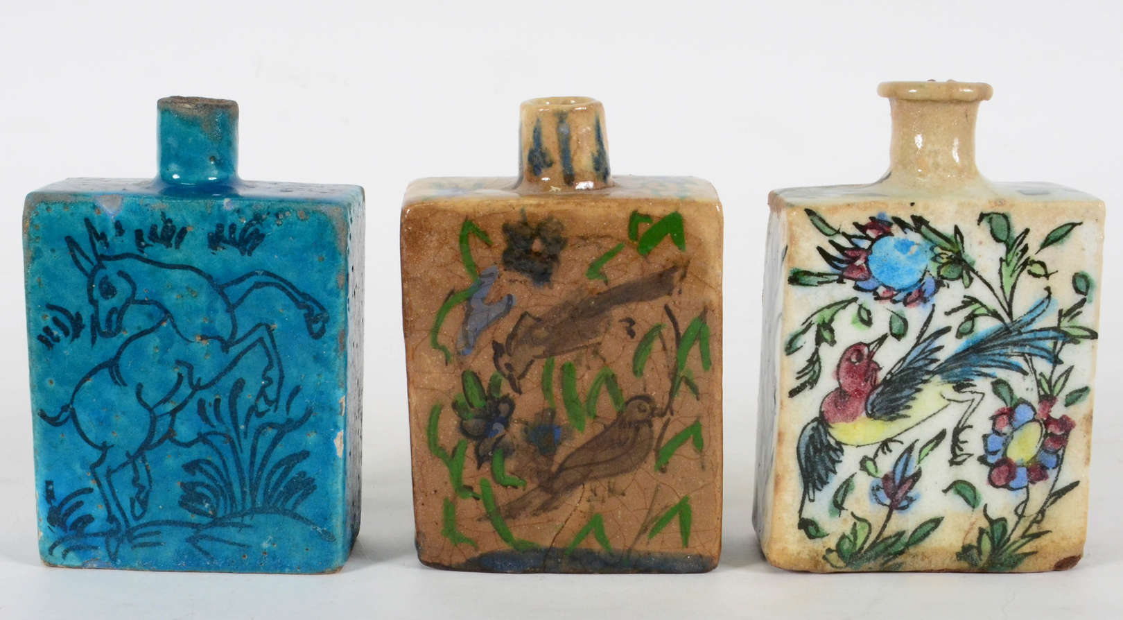 Cerâmica Persa – Três perfumeiros de cerâmica vitrificada – Decoração... - foto 1 de 4