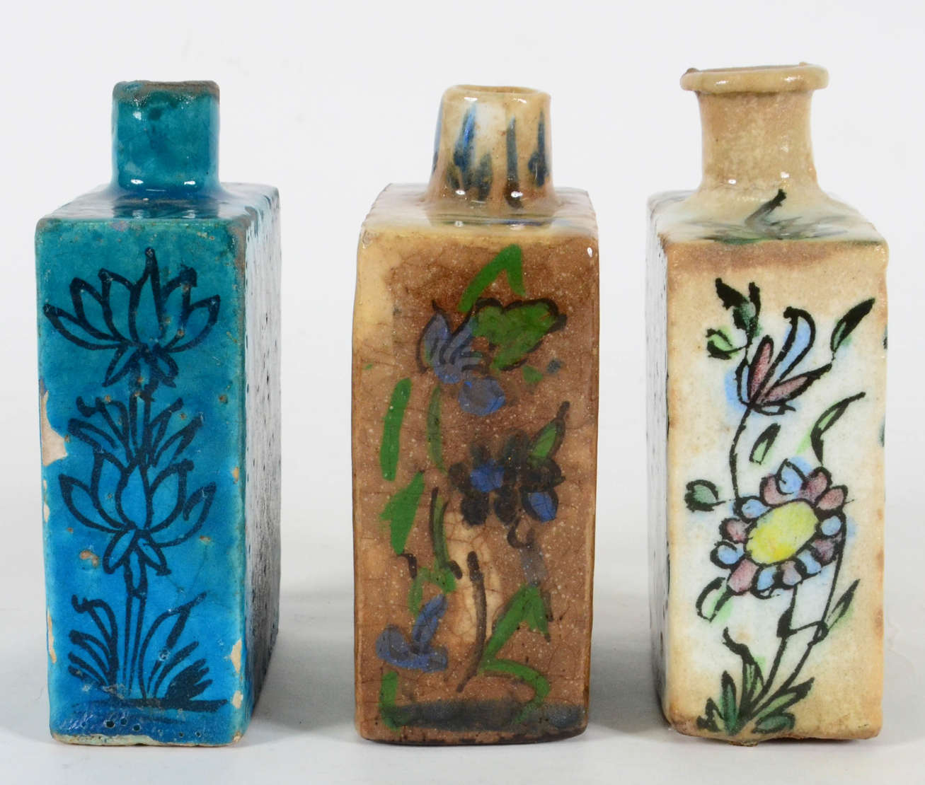 Cerâmica Persa – Três perfumeiros de cerâmica vitrificada – Decoração... - foto 3 de 4