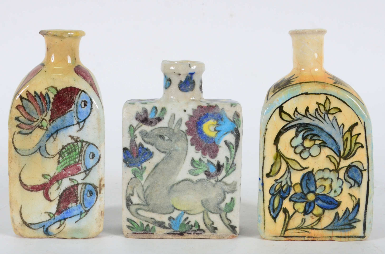 Cerâmica persa – Três perfumeiros – Cerâmica vitrificada – Decoração... - foto 2 de 3