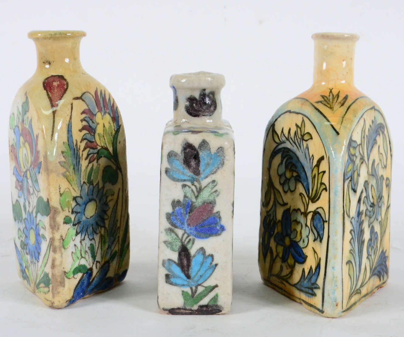 Cerâmica persa – Três perfumeiros – Cerâmica vitrificada – Decoração... - foto 3 de 3
