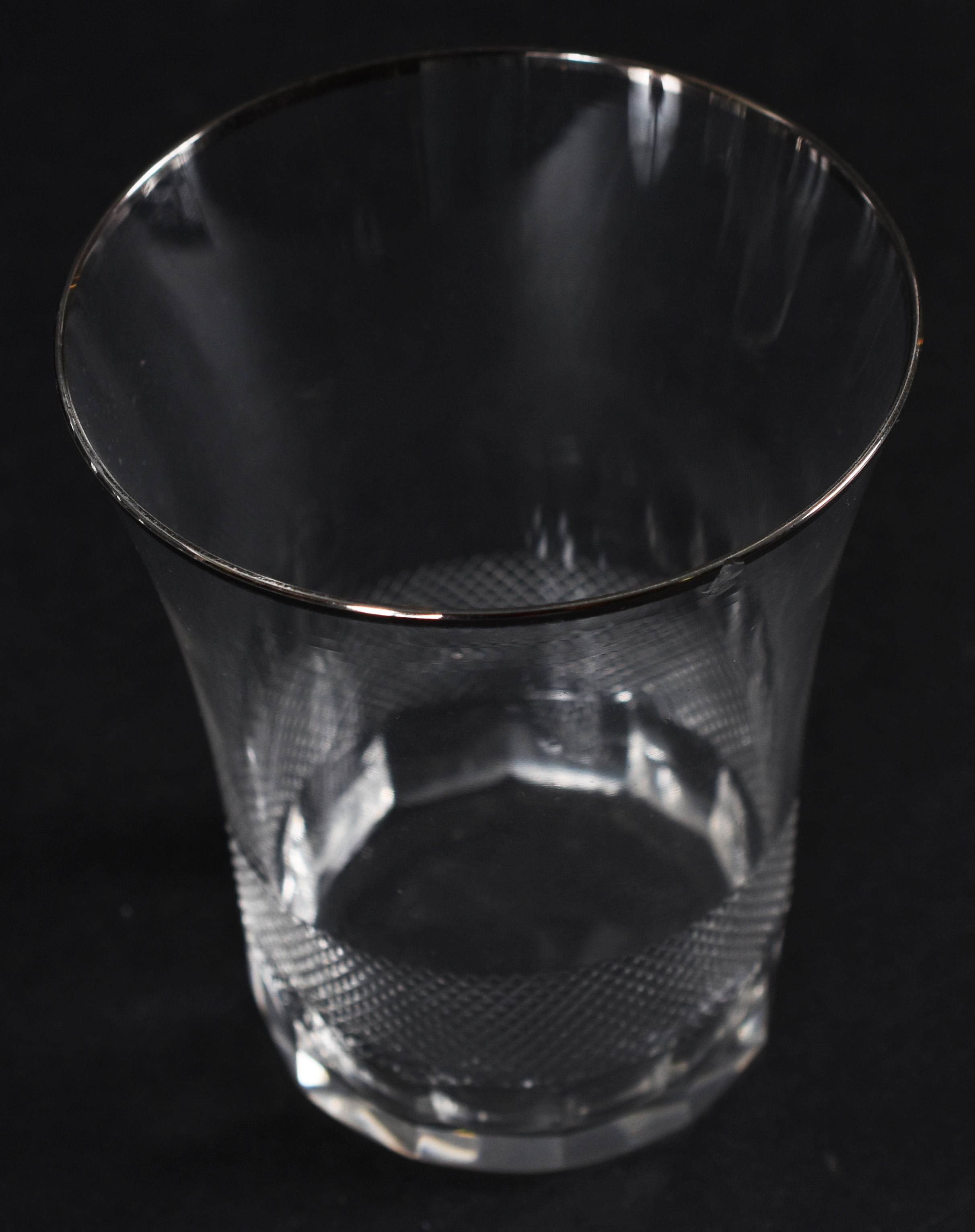 Conjunto de copos – Cristal francês – Decoração com friso prata na... - foto 2 de 5