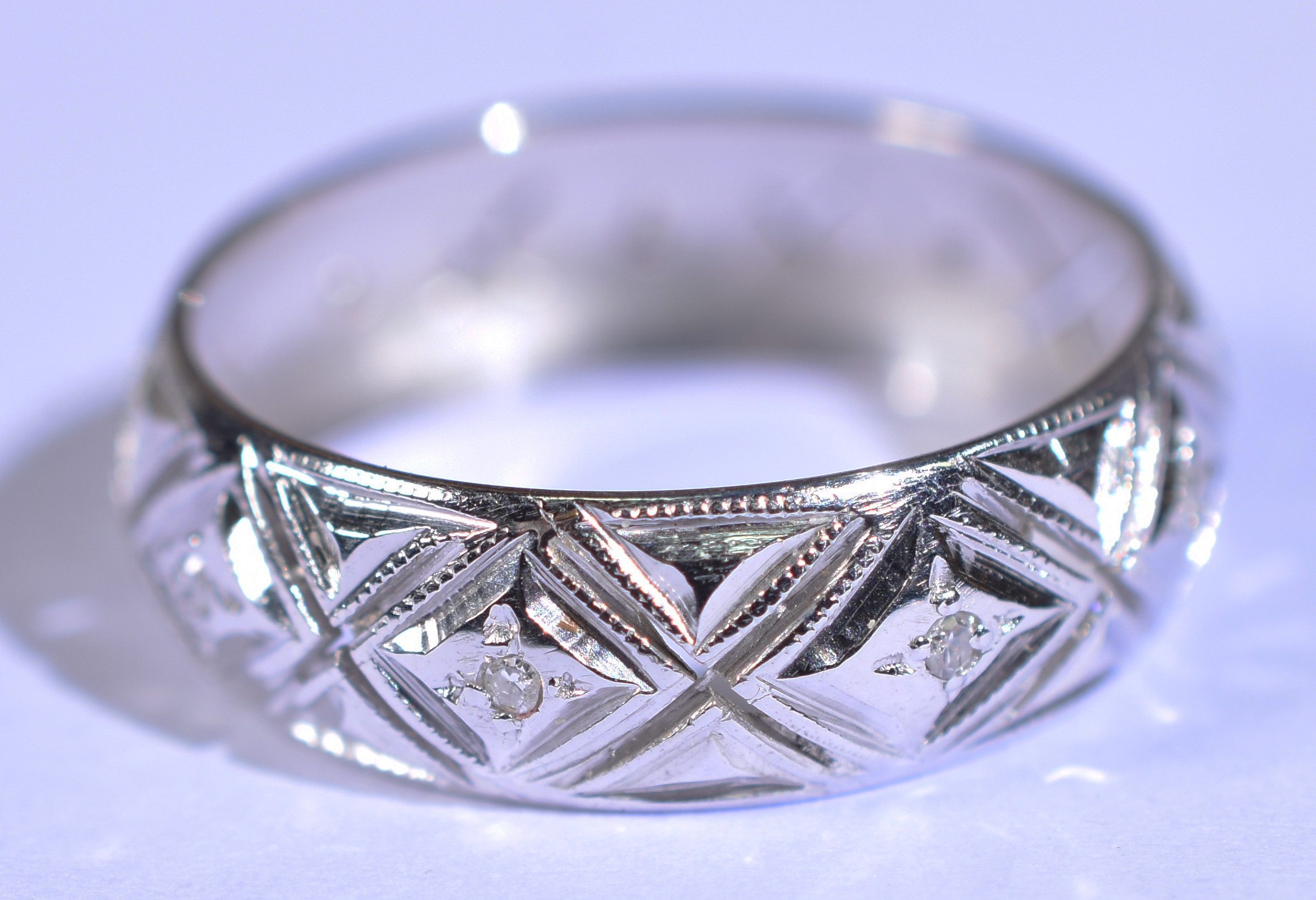 Anel Art Deco de platina com 10 brilhantes.Aro 13 (Por questão de... - foto 1 de 3