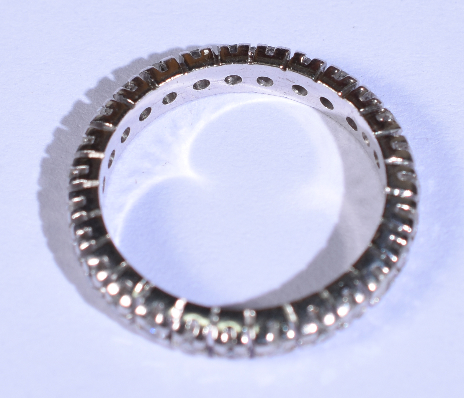 Aliança completa de ouro branco 18k com brilhantes .Aro 12( Por... - foto 2 de 2