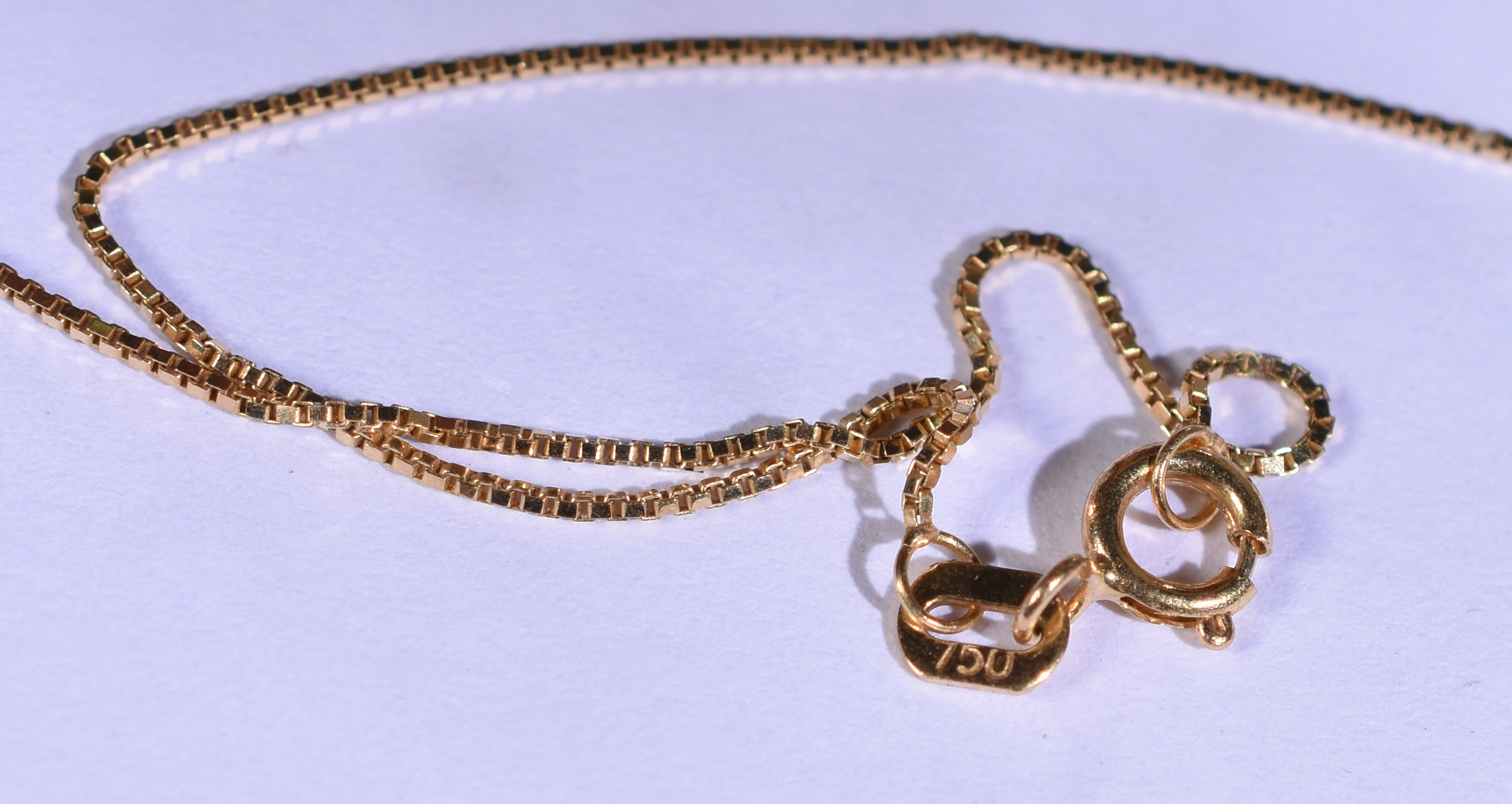 Colar de ouro 18k e pingente "urso panda" com safiras ( Por questão... - foto 3 de 4